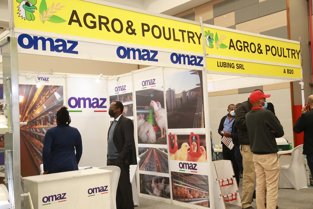 omaz-lubring-italy-poultrydrinkers-exports-expo-kenya.JPG